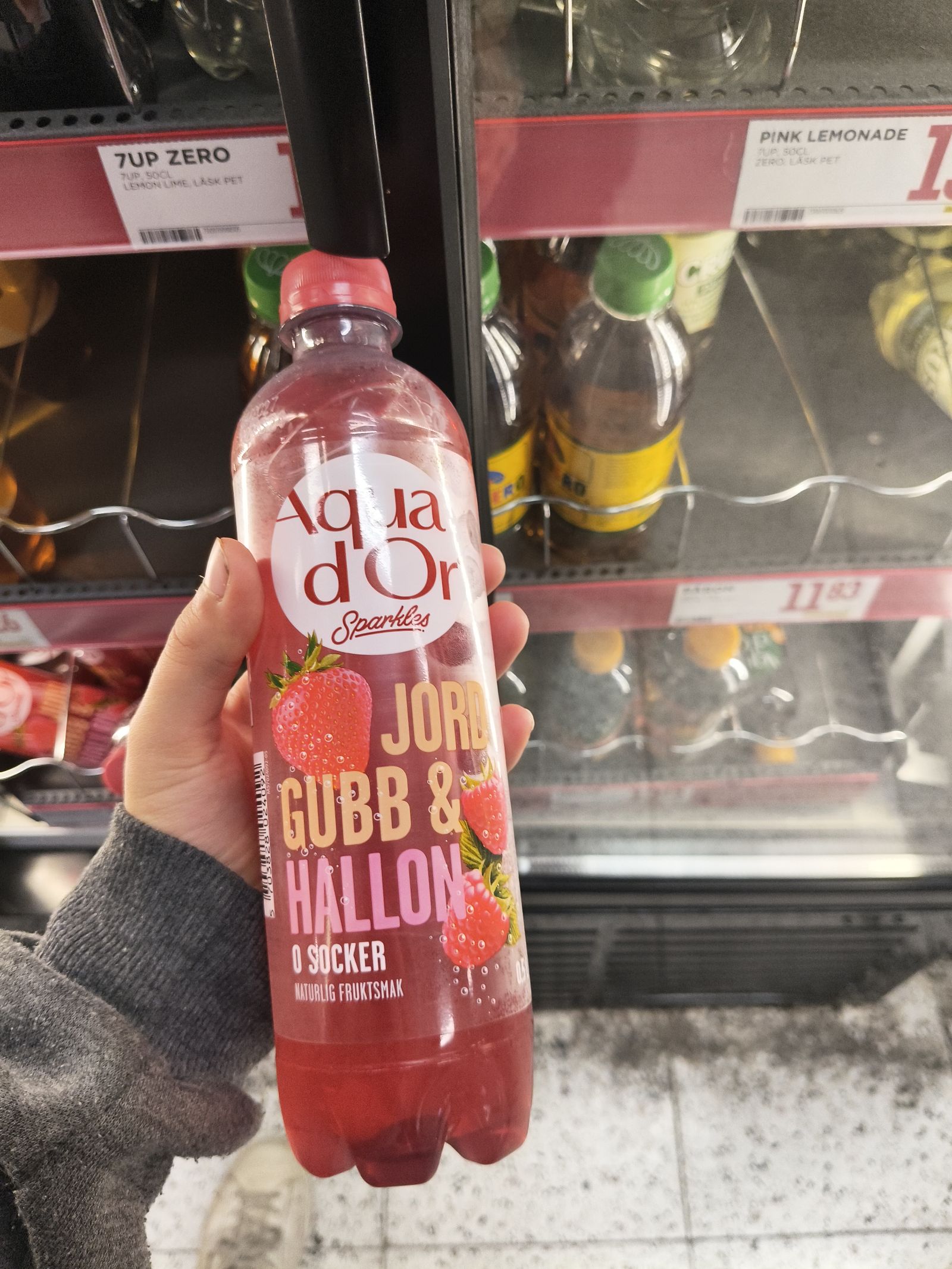 Aqua d'Or Sparkling Strawberry & Raspberry